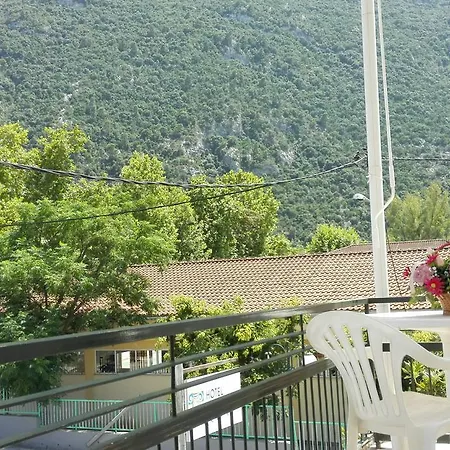 Persefoni Hotel *